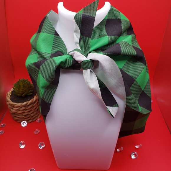 Christmas Pet Bandanas - Picture 3 of 3